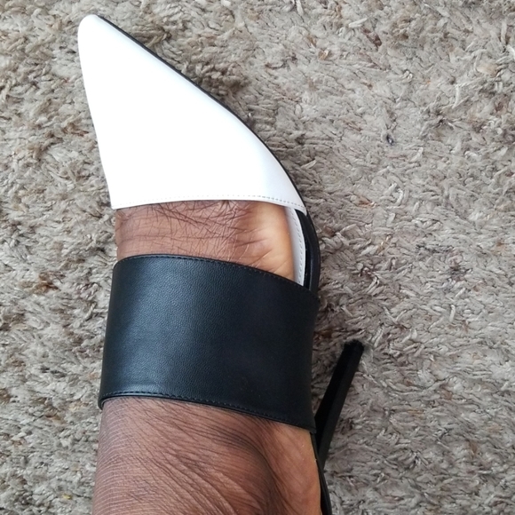 Black and white and white color block mules - Picture 4 of 5